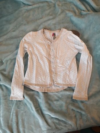 Gilet blanc cassé et doré 8 ans