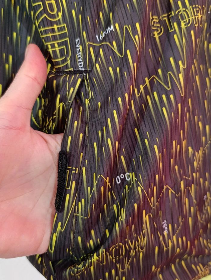 Doudoune réversible noir et verte wedze taille 14 ans - photo numéro 4