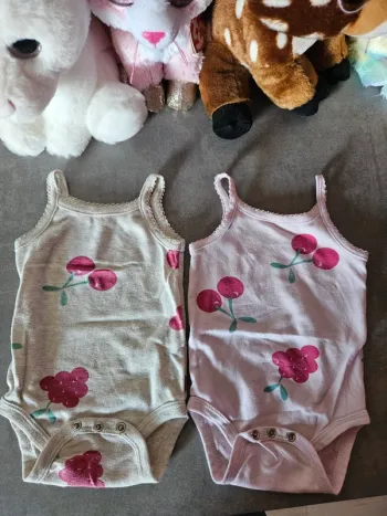 Lot 2 body débardeur taille 6mois