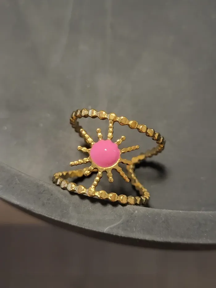 Bague ajustable en acier inoxydable doré avec Soleil rose - photo numéro 2