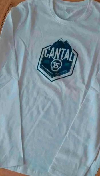 T-shirt manches longues cantal 15 neuf taille S