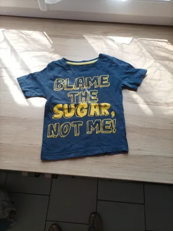 Tee shirt