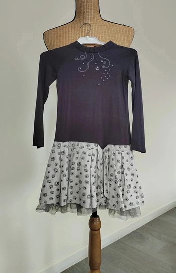 30 € Robe manches longues Jean Bourget Effet superposition Motif fantaisie sur la jupe 4 ans