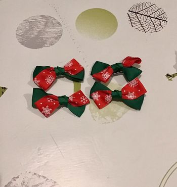 4 barrettes cheveux fille vert et rouge motif Noël,