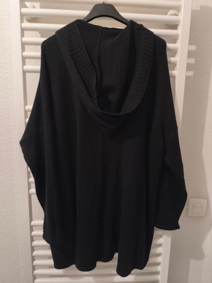 Gilet à Capuche Neuf Taille L Hyper Léger Aucune Tâche Aucun Défaut Deux Poche (Matière Tissus Fin) - photo numéro 3