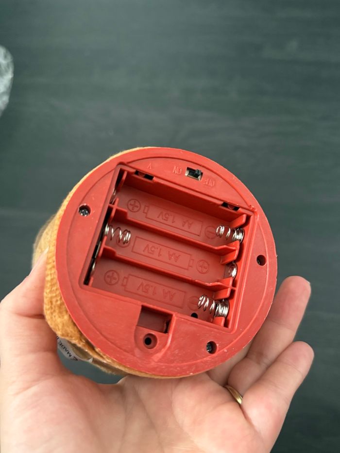 Cactus Interactif Neuf – Repété ,Parle, Chante, Danse et S’Illumine - photo numéro 4