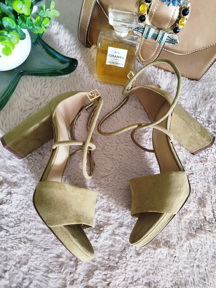 Sandales kaki H&M lire annonce - photo numéro 5
