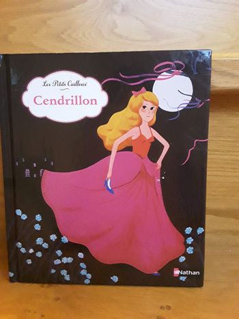 Livre Cendrillon collection Les petits cailloux