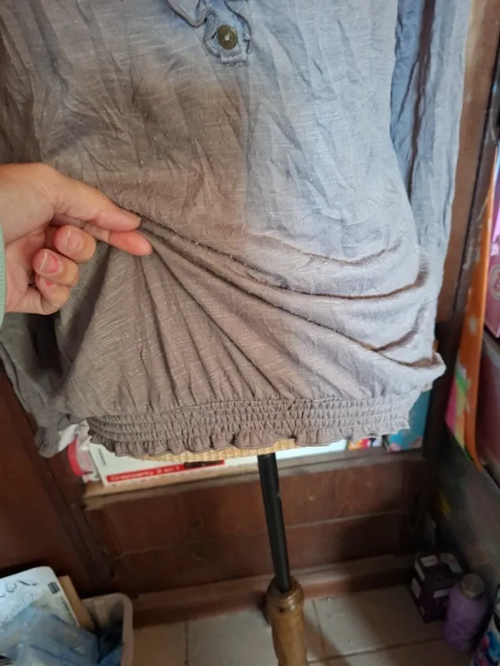 Tee-shirt 42/44 - photo numéro 2
