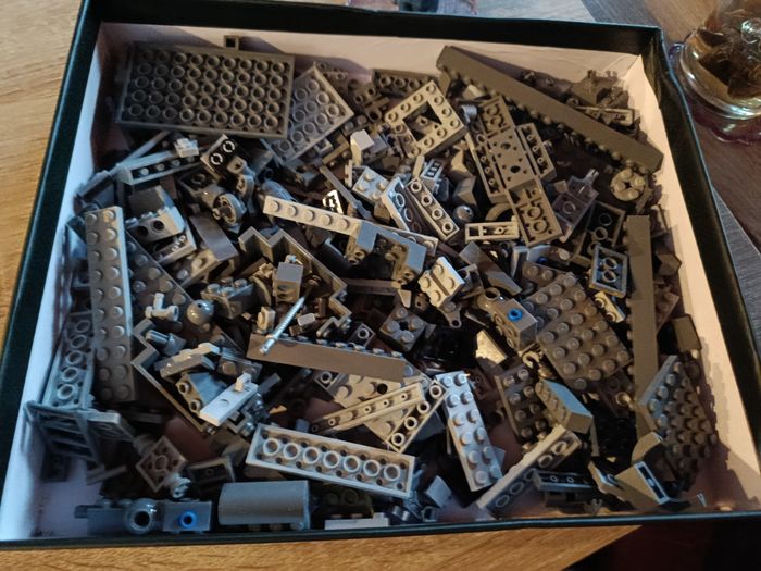 Diverses pièces lego grises - photo numéro 2