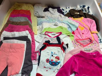 Lot 27 vêtements bébé fille 3 mois