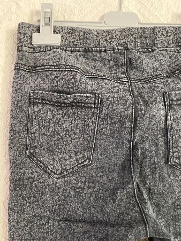 Short gris et noir élastiqué - photo numéro 6