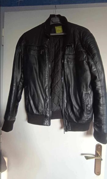 blouson simili cuir noir taille M gémo
