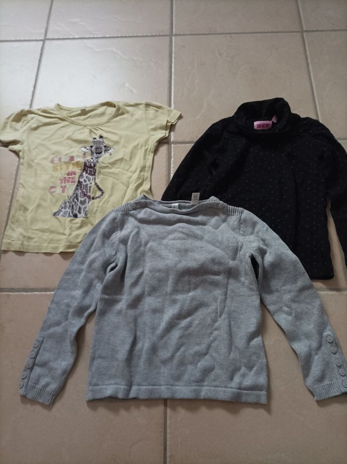Lots 3 vêtements fille 5 ans