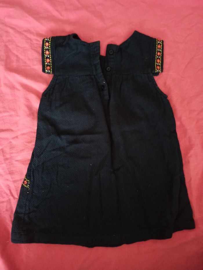 Robe brodée - photo numéro 2