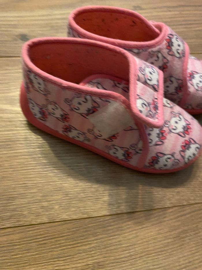 Chaussons roses chat T27 - photo numéro 2