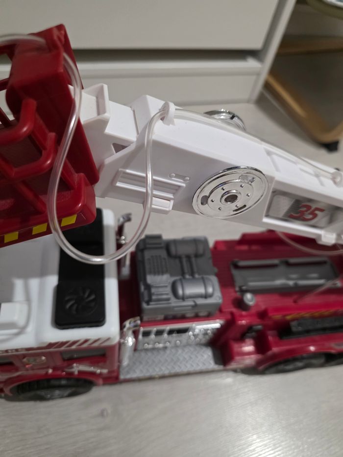 Camion de pompier - photo numéro 3