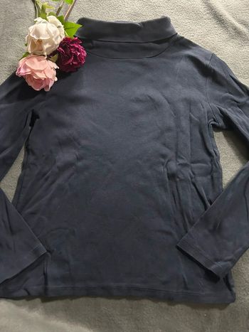 Pull col roulé bleu marine