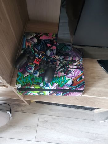 Ps4  slim prix non négociable
