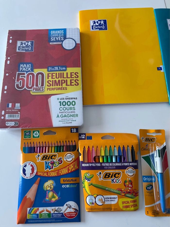 Lot de fournitures scolaires NEUF - photo numéro 2