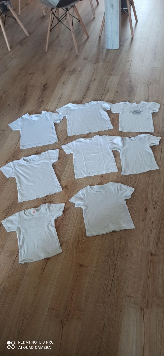 8 maillots de corps blancs 4 ans