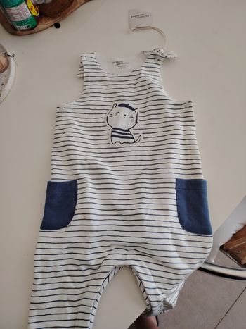 Vêtement  bébé  et nourrisson