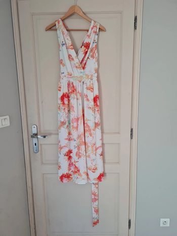 Robe esprit neuve.