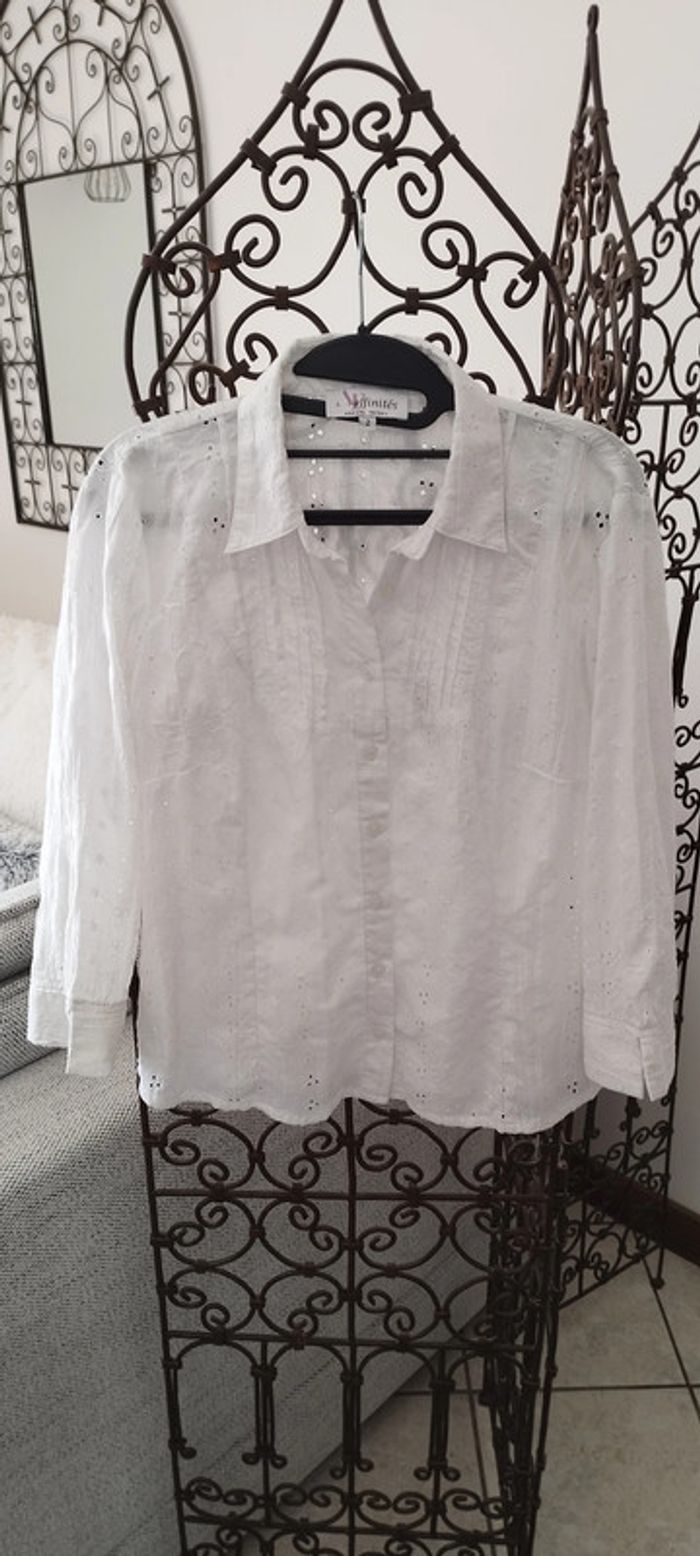 Chemisier brodé Armand Thiery. Taille 2. Très bon état