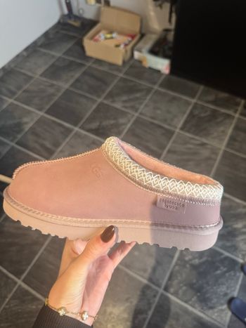 Ugg rose poudrée 