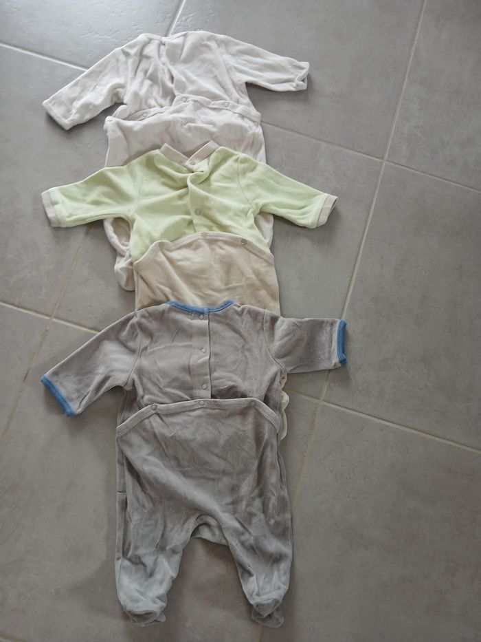 Lot pyjamas velours - photo numéro 2