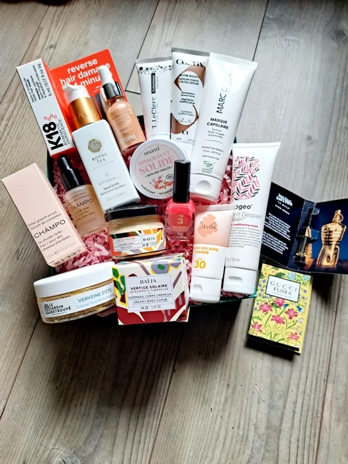 box maquillage et soins neufs. lot de produits dans un coffret 🎁 - photo numéro 8