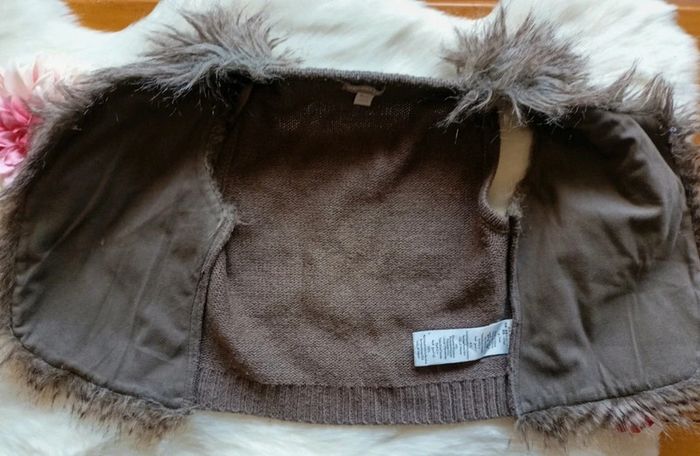 Gilet fourrure sans manches 8 ans - photo numéro 4