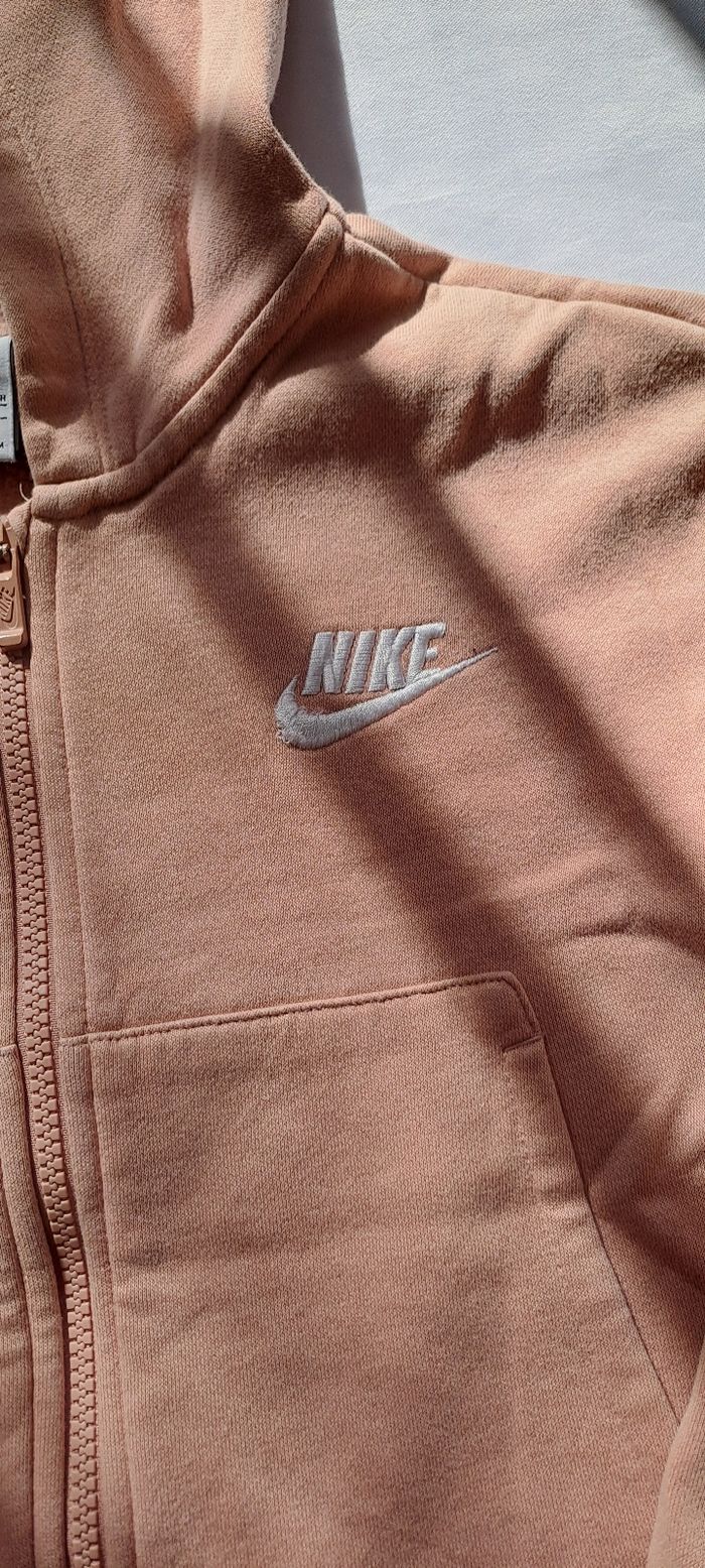 Sweat nike 128/137 cm - photo numéro 2