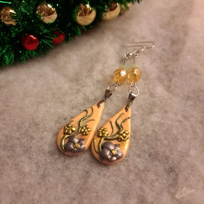 Boucles d'oreilles pendante avec pâte polymere - photo numéro 7