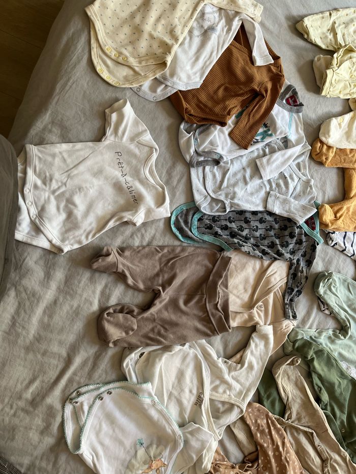 Lot de vêtements bébé - photo numéro 3