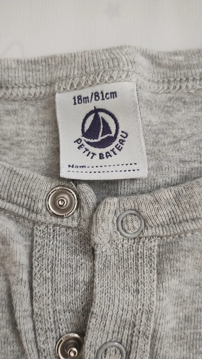 Tee-shirt Petit bateau 18 mois - photo numéro 2