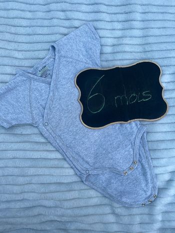 Body manches courtes Kiabi 6 mois