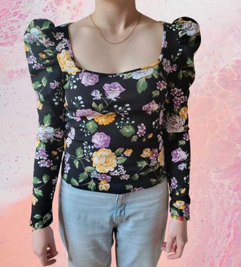 Joli haut noir fleuri femme shein taille L