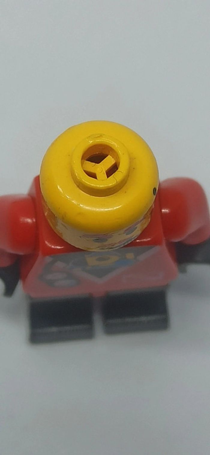 Figurine homme habits de plongeur et casque lego - photo numéro 4