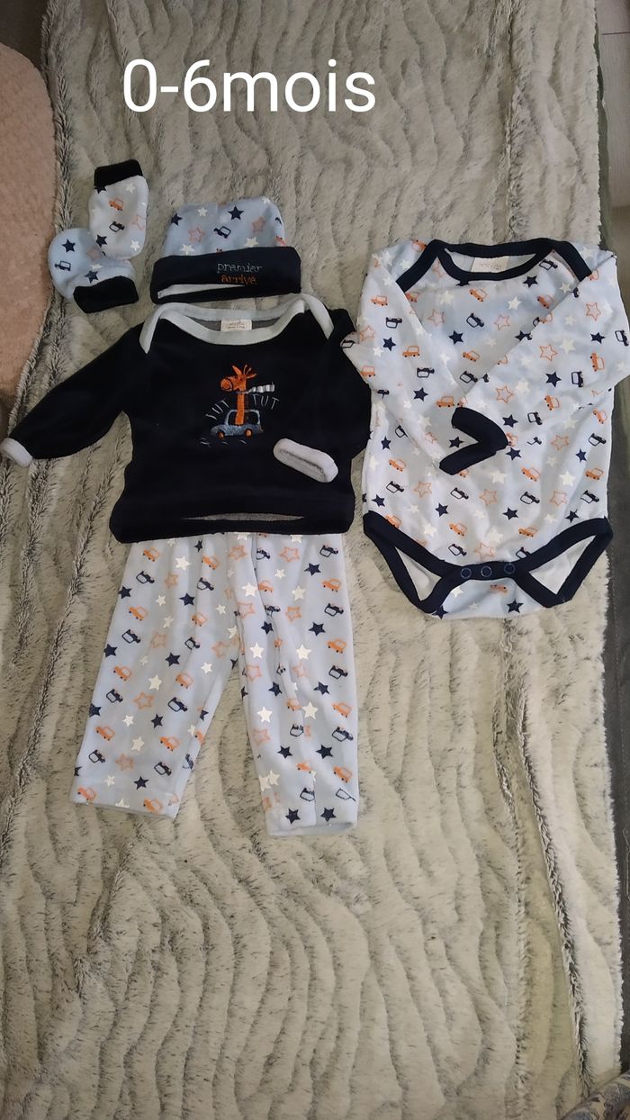 Ensemble pyjama naissance 6mois