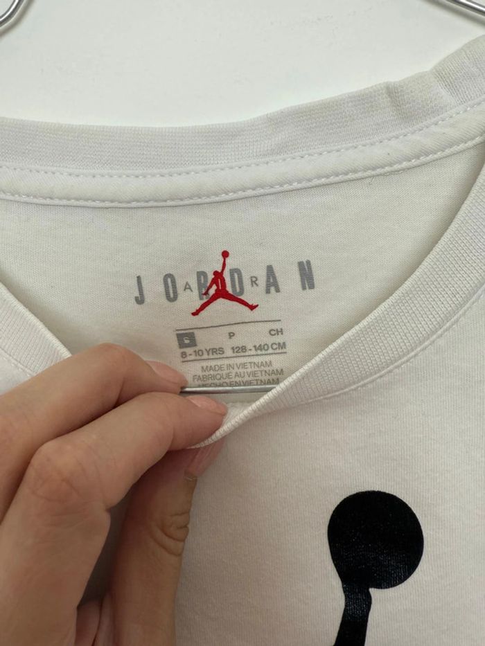 T-shirt Jordan Nike Air garçon 8-10 ans blanc super état - photo numéro 3