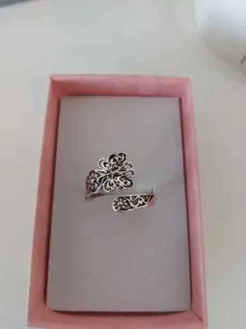 Bague fantaisie papillon ajustable