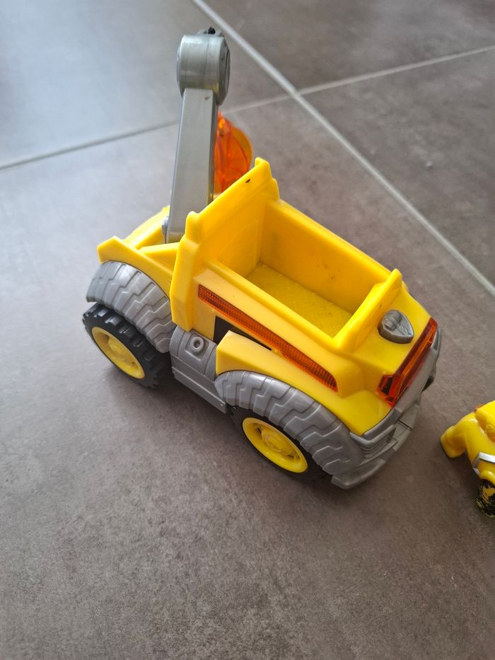 Ruben et son véhicule - photo numéro 5