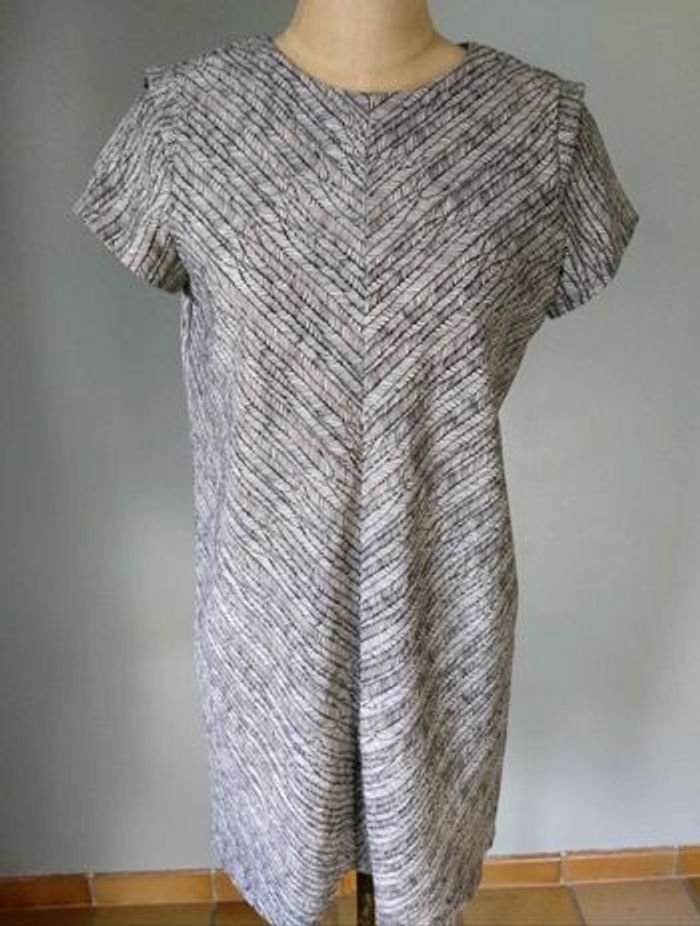 Robe Zara taille M - photo numéro 2
