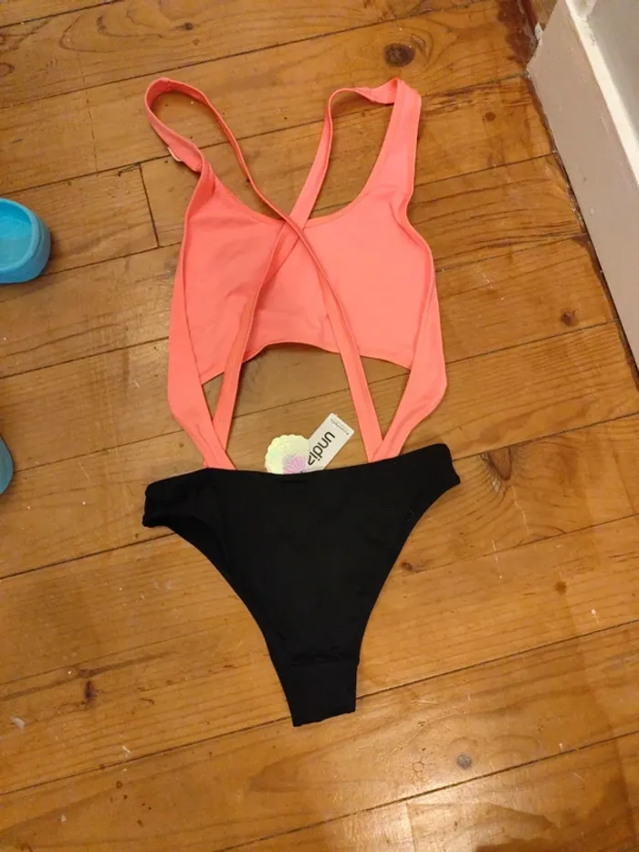 Maillot de bain ouvert 1 piece noir et rose corail Undiz S neuf - photo numéro 3