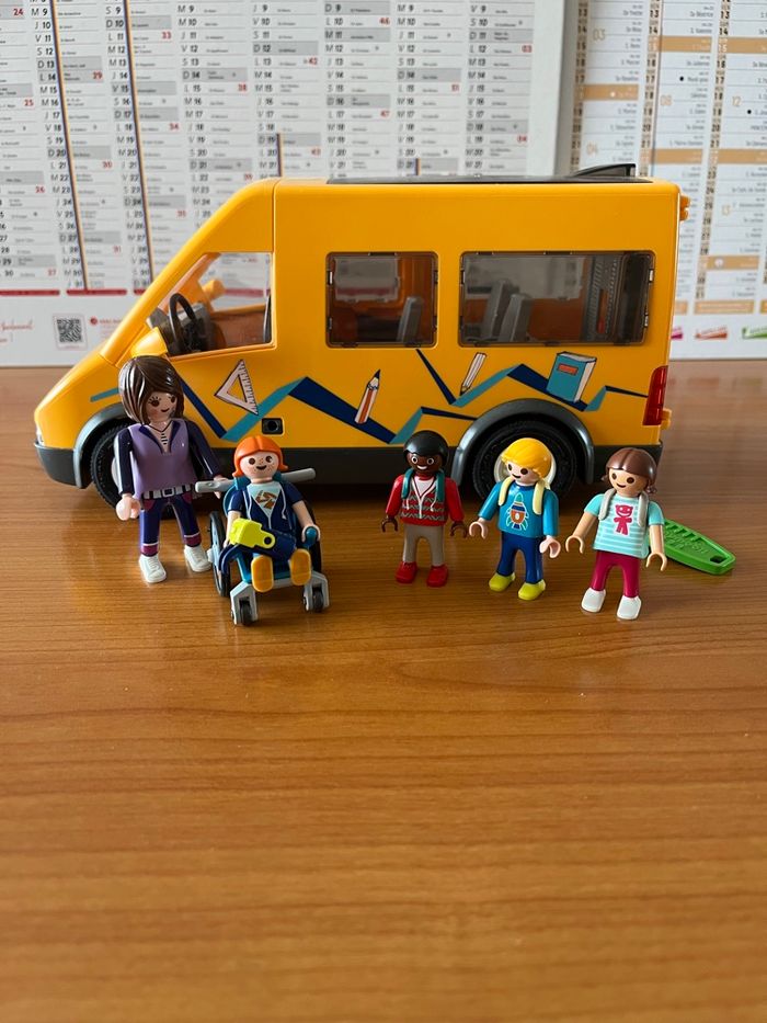 Playmobil 9419 City Life – Bus scolaire avec figurines