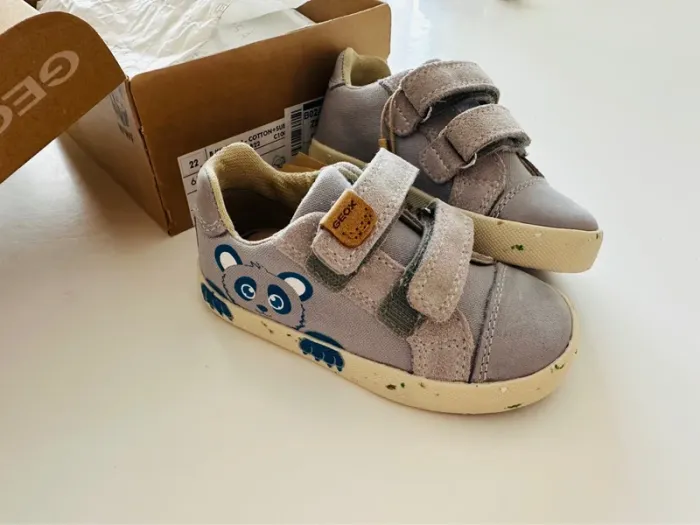 Chaussures toile mi-saison - Taille 22 - Neuves avec étiquette