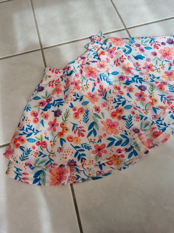 Jupe orchestra 7 ans comme neuve