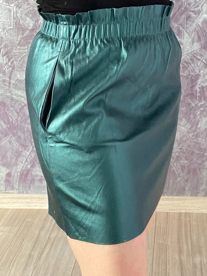 Superbe mini-jupe turquoise