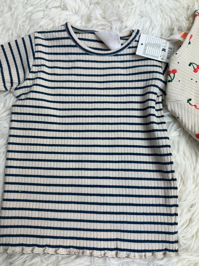 Lot de 2 tshirts manches longues Hema taille 2-4 mois - photo numéro 3